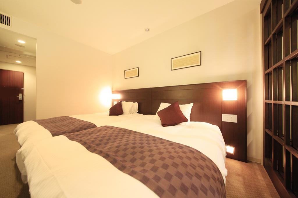 Quintessa Hotel Сасебо Екстериор снимка