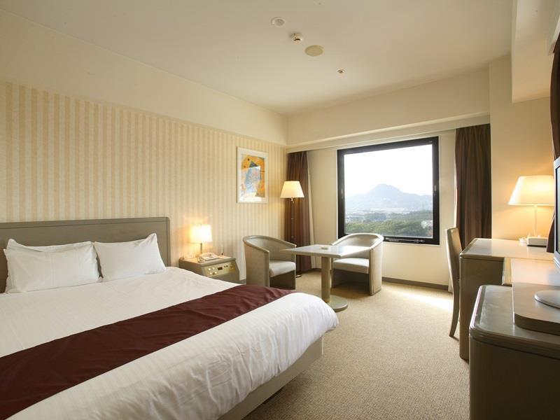 Quintessa Hotel Сасебо Екстериор снимка