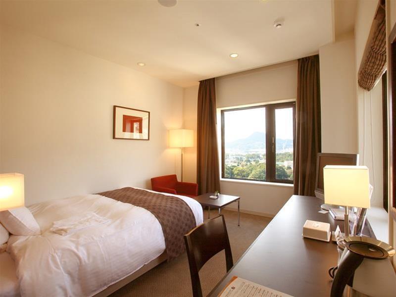 Quintessa Hotel Сасебо Екстериор снимка